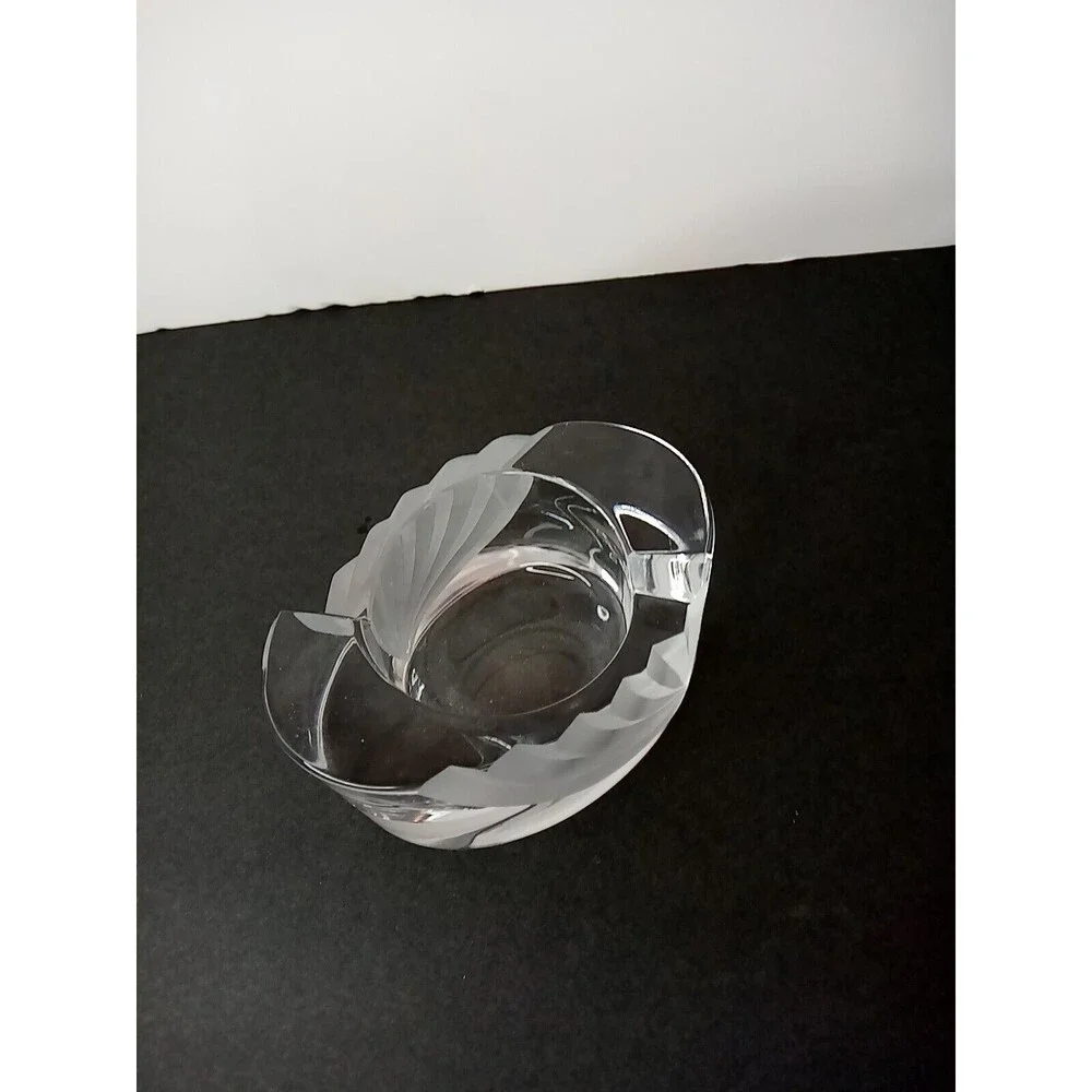 Mikasa ArtDeco “Curtain Call”Frosted Stripe Glass  Oval‎ Candleholder 2 1/4
